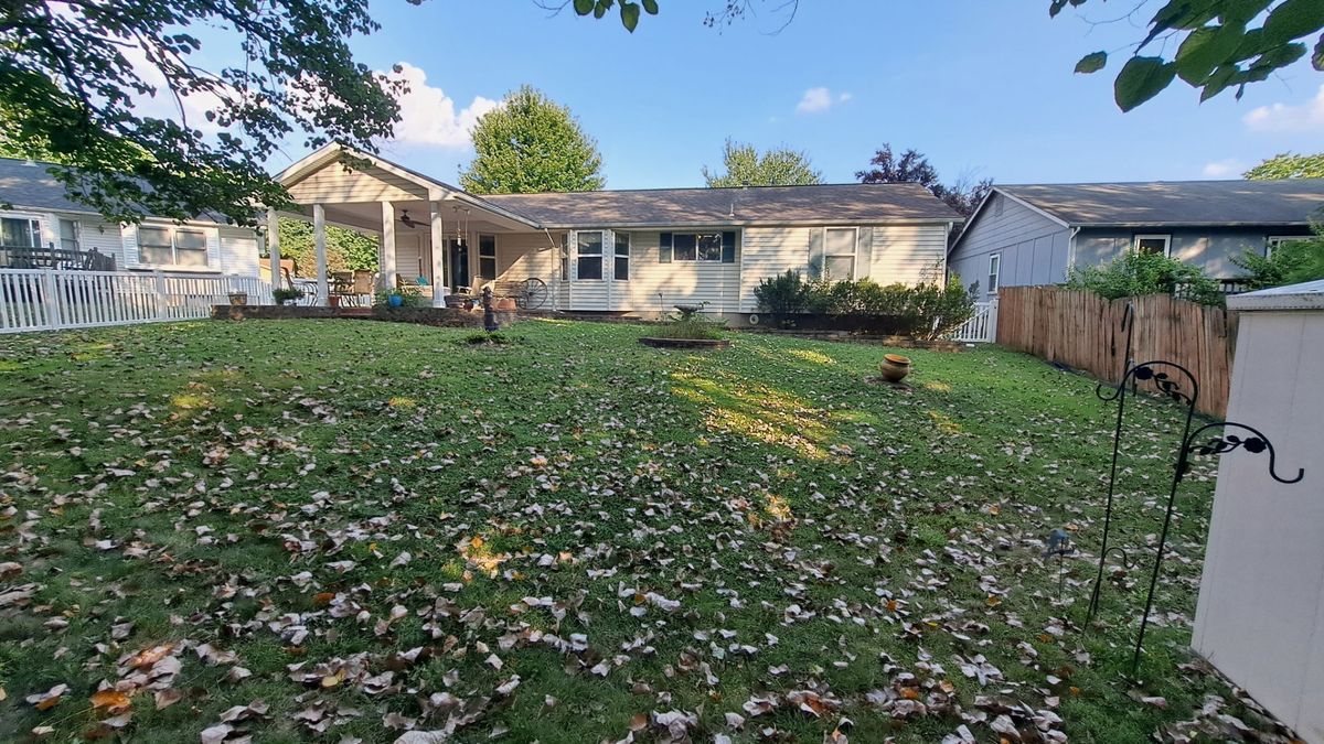 Back Fenced Yard & Covered Patio of 3 Fairfax Dr